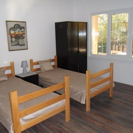 Misko'S Guest House 스코페 외부 사진